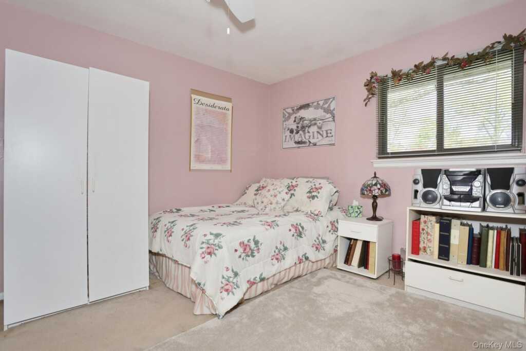 17 Scott Drive, New City, NY 10956 - Photo 12 of 40