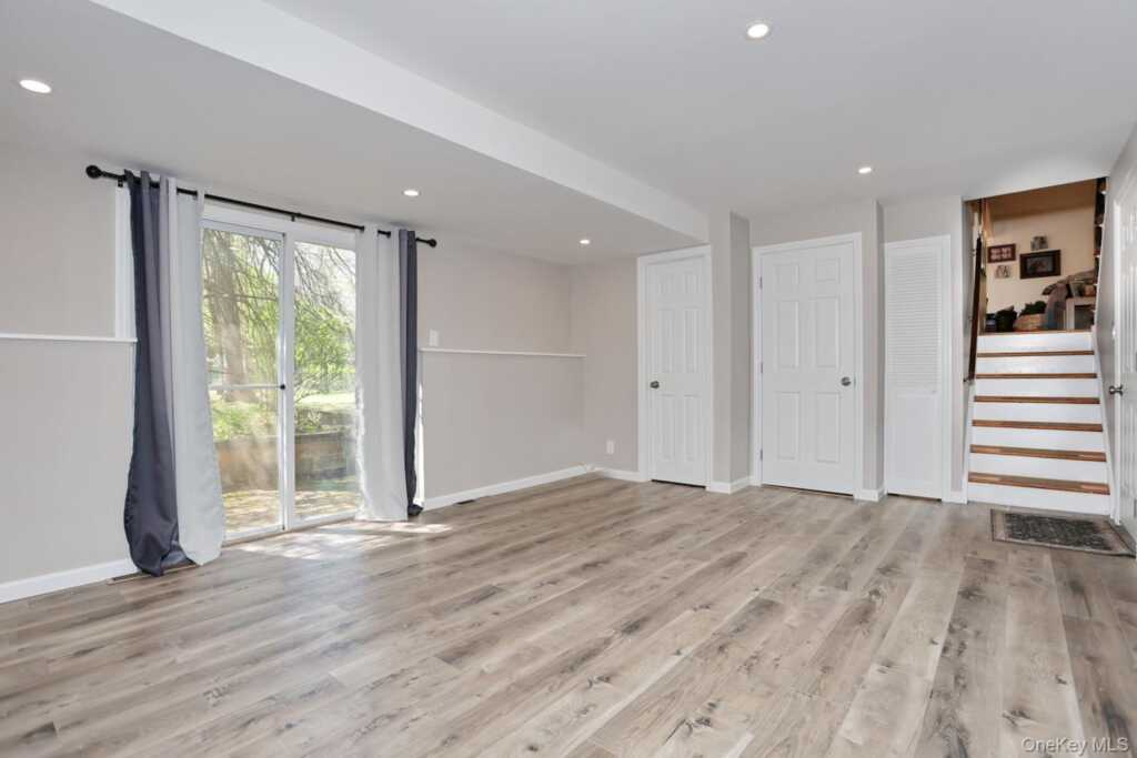 17 Scott Drive, New City, NY 10956 - Photo 14 of 40