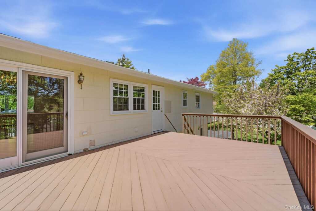 1 Muir Lane, New City, NY 10956 - Photo 3 of 42