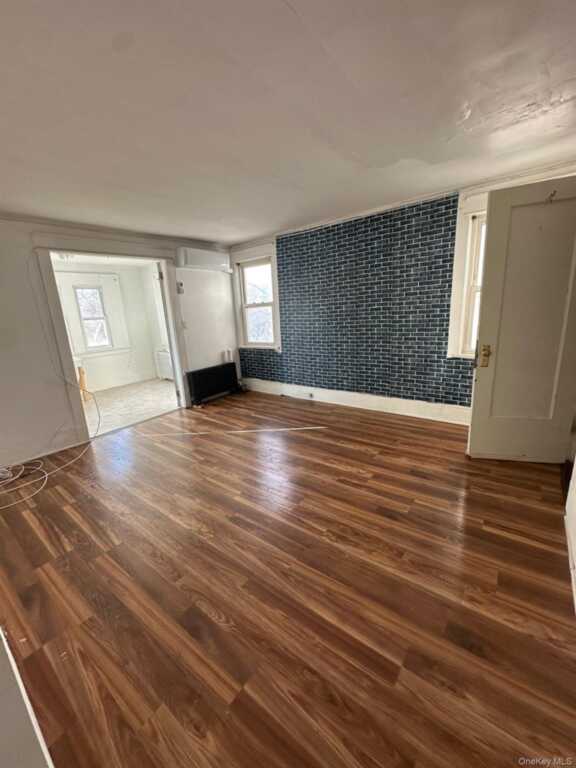 173 Crary Avenue, New Rochelle, NY 10550 - Photo 2 of 5