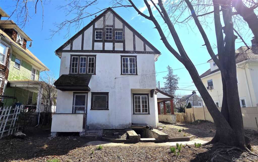 540 Webster Avenue, New Rochelle, NY 10801 - Photo 2 of 18