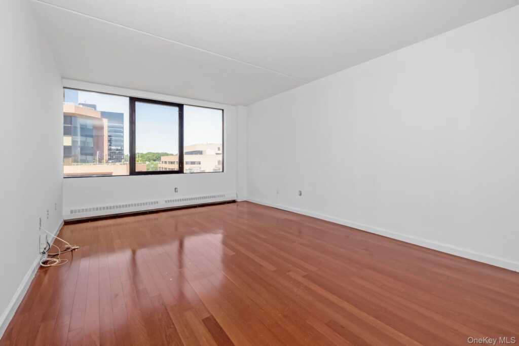 4 Martine Avenue, Unit #1120, White Plains, NY 10606 - Photo 13 of 22