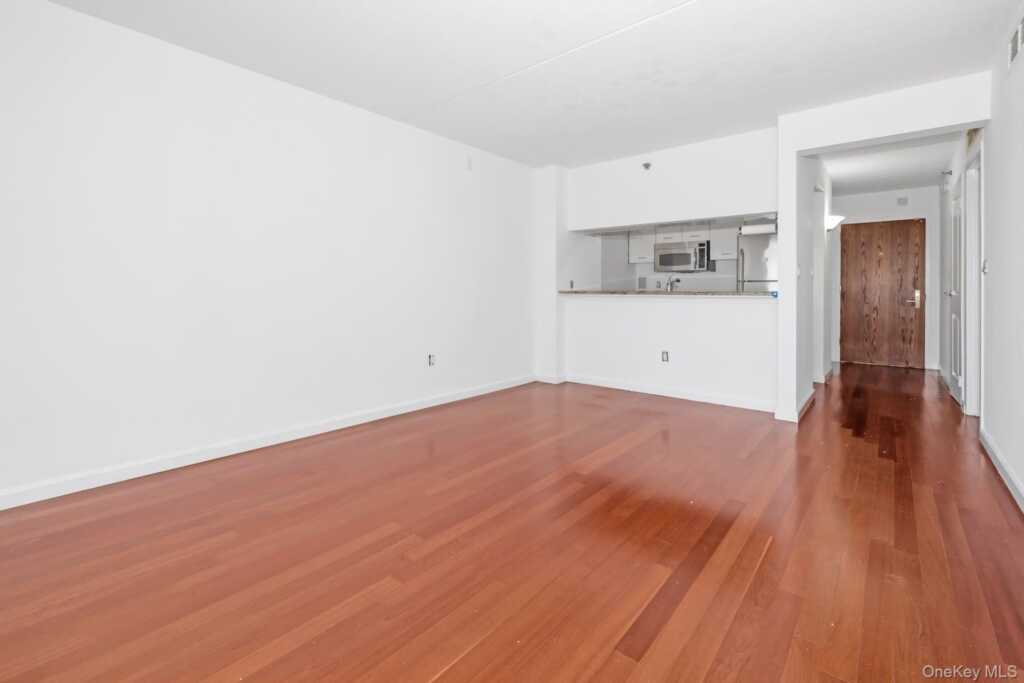 4 Martine Avenue, Unit #1120, White Plains, NY 10606 - Photo 16 of 22