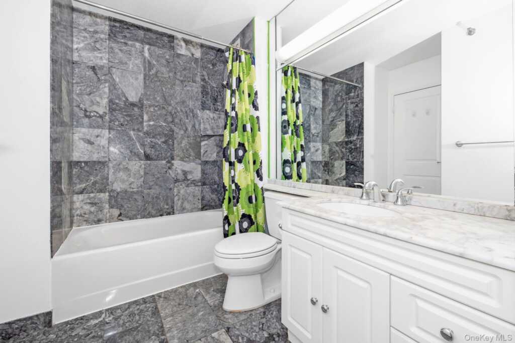 4 Martine Avenue, Unit #1120, White Plains, NY 10606 - Photo 18 of 22