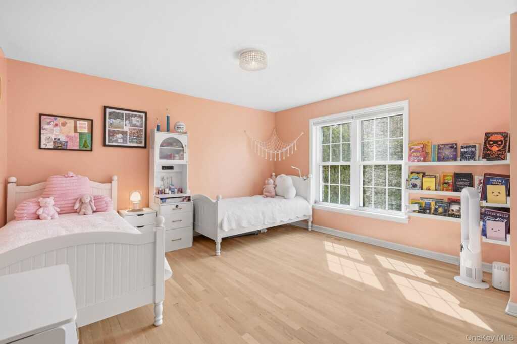 2 Legendary Circle, Rye, NY 10573 - Photo 17 of 32