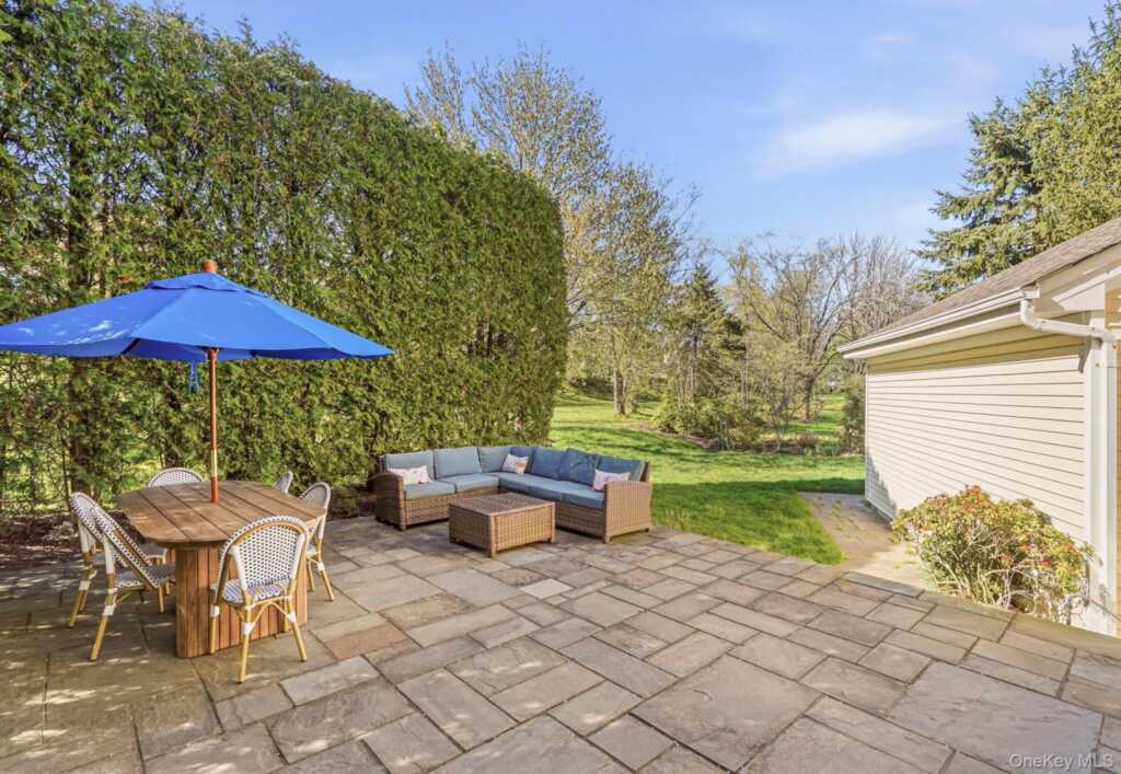 2 Legendary Circle, Rye, NY 10573 - Photo 19 of 32