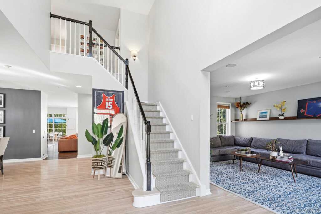 2 Legendary Circle, Rye, NY 10573 - Photo 2 of 32