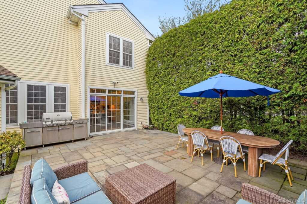 2 Legendary Circle, Rye, NY 10573 - Photo 20 of 32