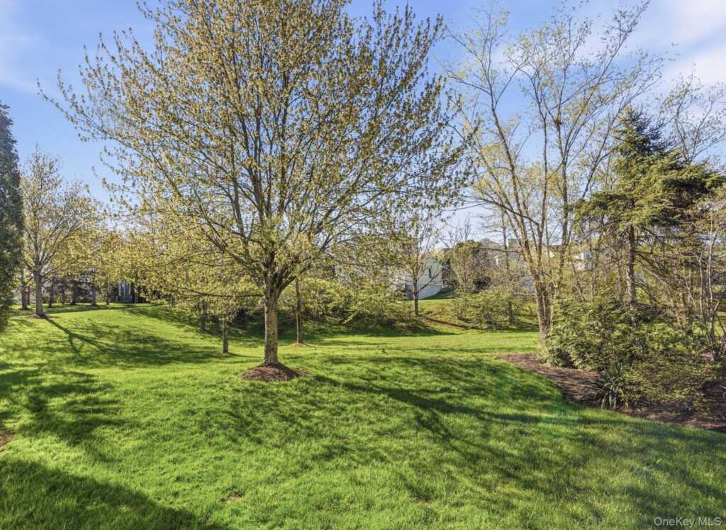 2 Legendary Circle, Rye, NY 10573 - Photo 22 of 32