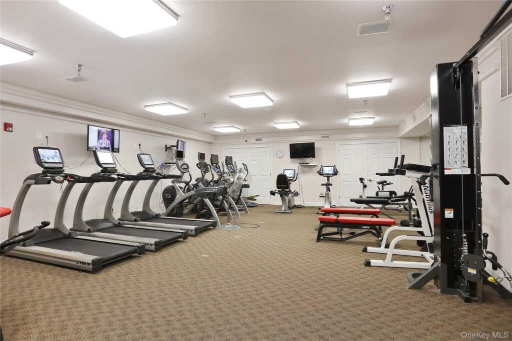 2 Legendary Circle, Rye, NY 10573 - Photo 27 of 32