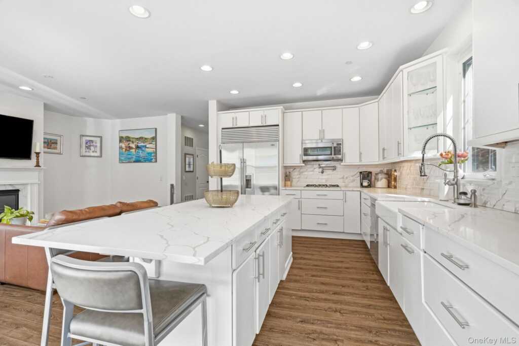 2 Legendary Circle, Rye, NY 10573 - Photo 7 of 32