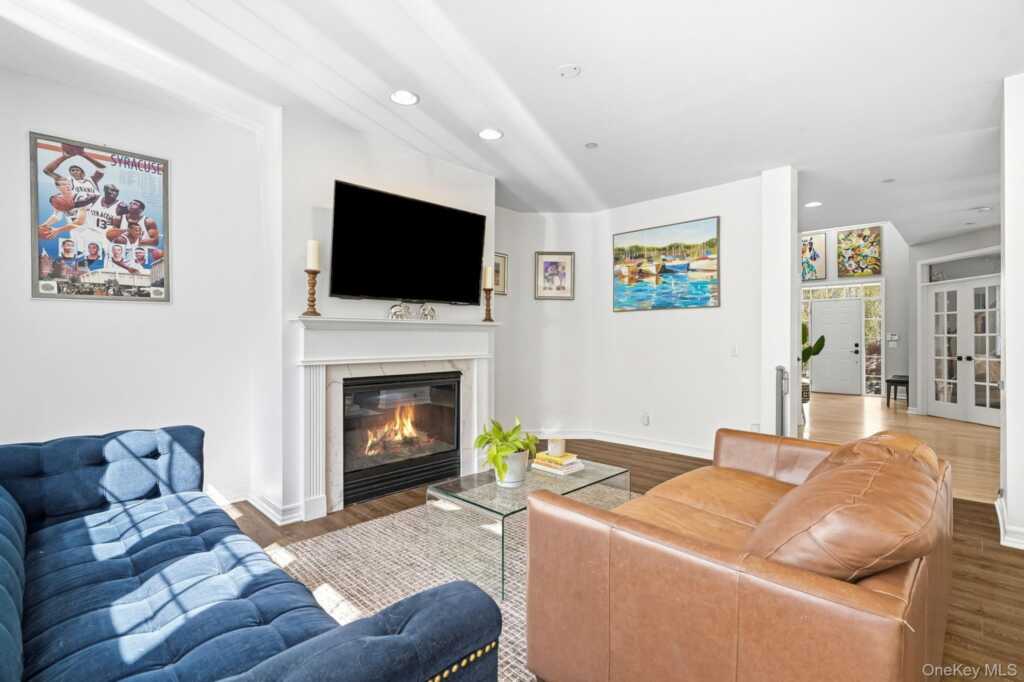 2 Legendary Circle, Rye, NY 10573 - Photo 9 of 32