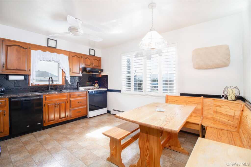 490 Franklin Street, Rye, NY 10573 - Photo 11 of 31