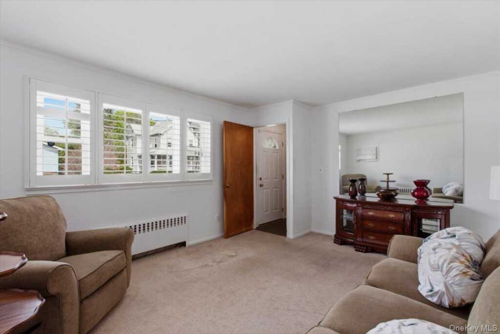 490 Franklin Street, Rye, NY 10573 - Photo 2 of 31