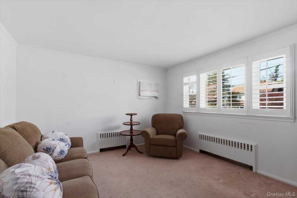490 Franklin Street, Rye, NY 10573 - Photo 3 of 31