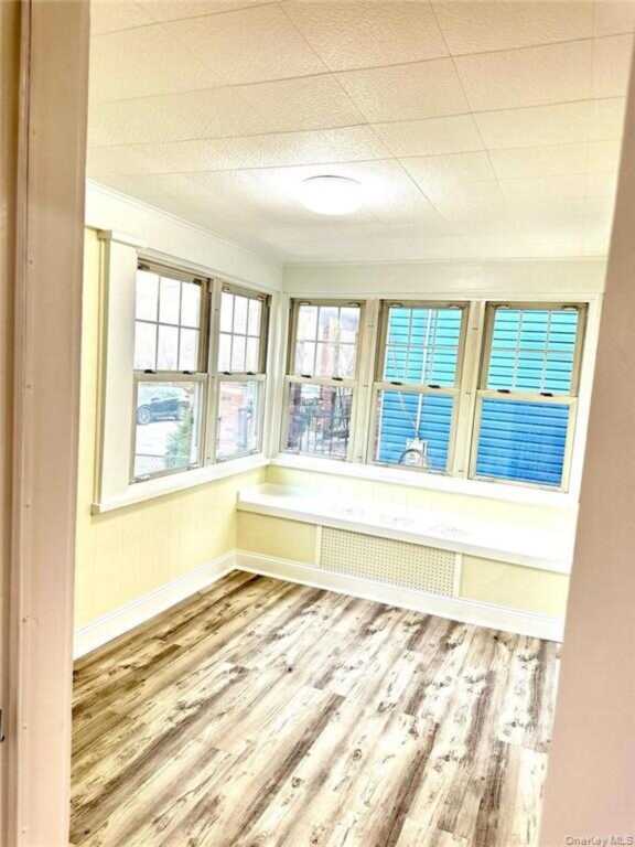 48 Lincoln, New Rochelle, NY 10801 - Photo 2 of 9