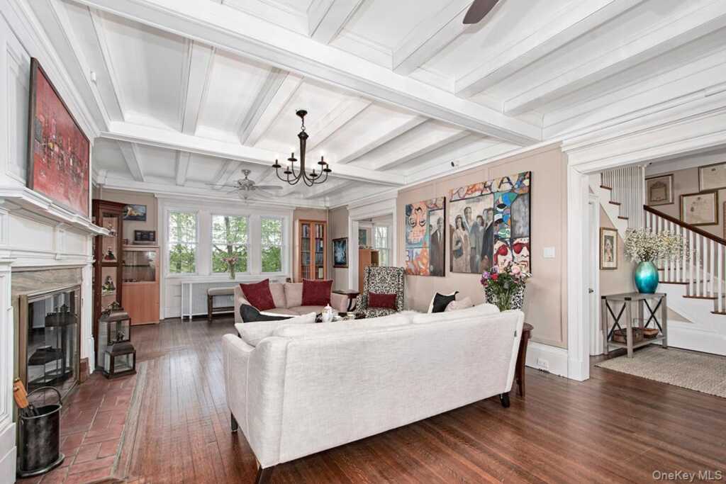 13 Chadwick Road, White Plains, NY 10604 - Photo 8 of 45