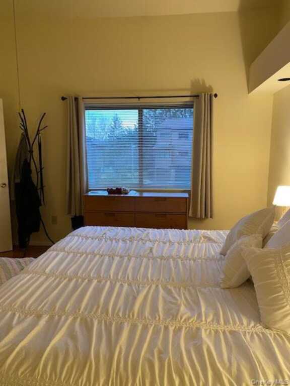 40 Aspen Court, Nanuet, NY 10954 - Photo 17 of 21