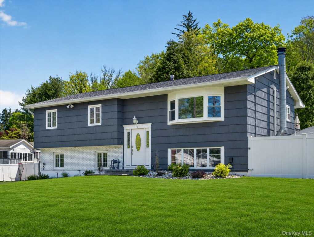 3 Durant Road, New City, NY 10956 - Photo 2 of 35