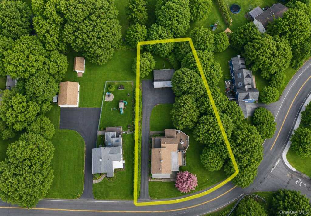 278 Cherry Lane, Suffern, NY 10901 - Photo 27 of 32