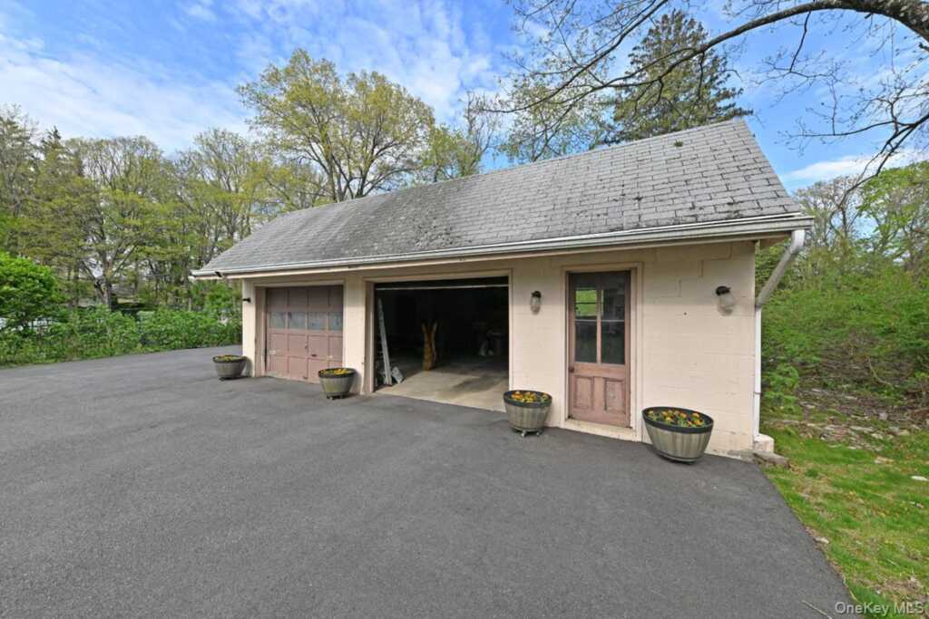 278 Cherry Lane, Suffern, NY 10901 - Photo 29 of 32