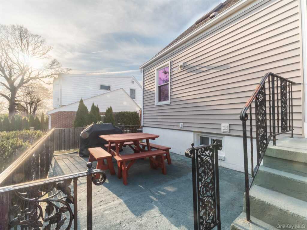 12 Maywood Avenue, Rye, NY 10573 - Photo 17 of 17