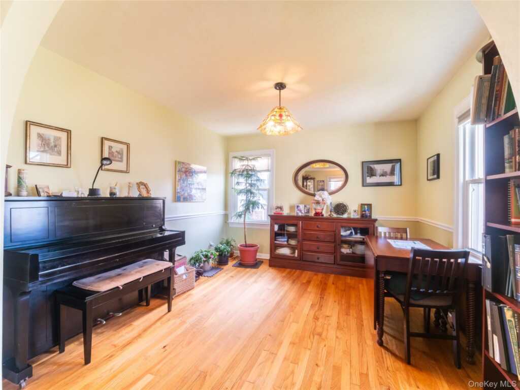 12 Maywood Avenue, Rye, NY 10573 - Photo 6 of 17