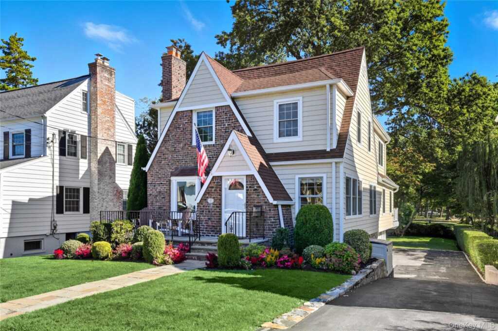 417 Wagner Avenue, Rye, NY 10543 - Photo 2 of 30