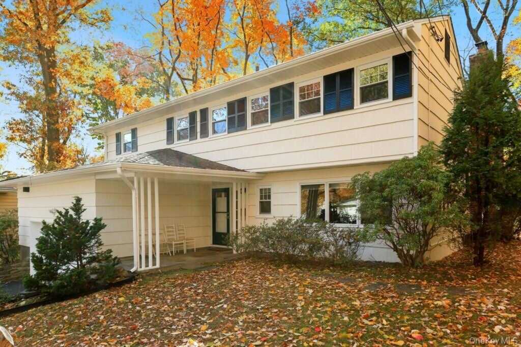 7 Susan Court, White Plains, NY 10605