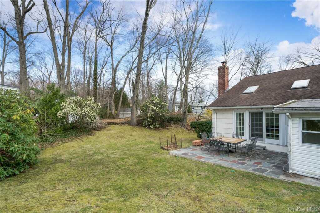 7 Susan Court, White Plains, NY 10605 - Photo 20 of 20