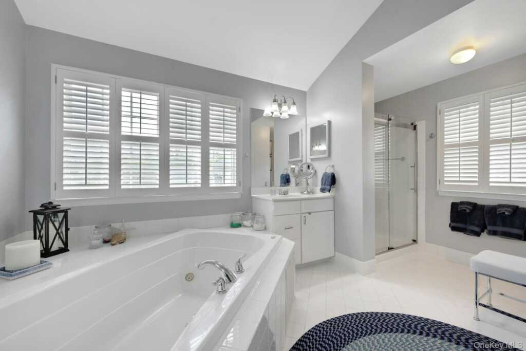 34 Eagle Court, White Plains, NY 10605 - Photo 27 of 49