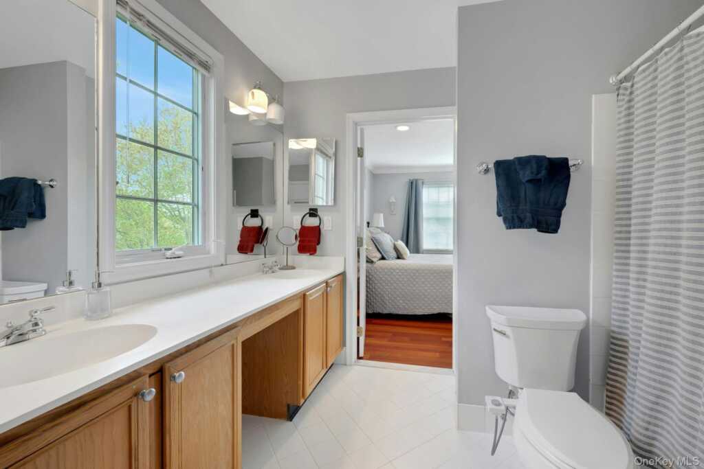 34 Eagle Court, White Plains, NY 10605 - Photo 30 of 49