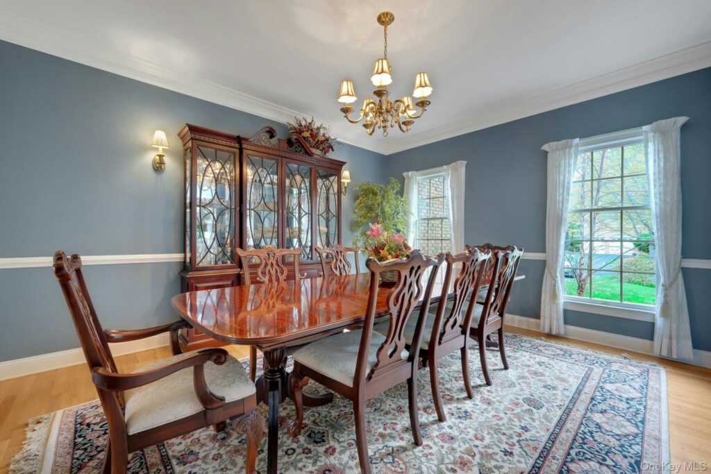 34 Eagle Court, White Plains, NY 10605 - Photo 6 of 49