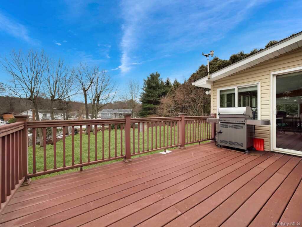 6 Hannah Lane, Valley Cottage, NY 10989 - Photo 20 of 22
