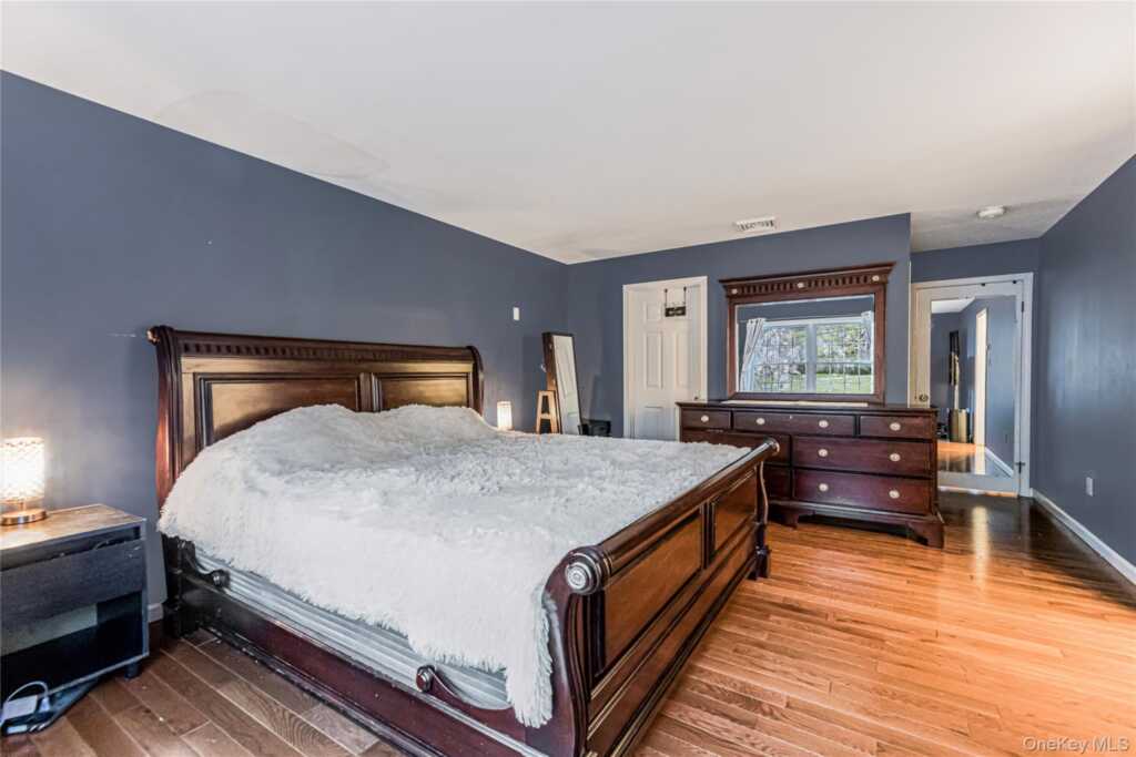 145 Walworth Avenue, White Plains, NY 10606 - Photo 14 of 36