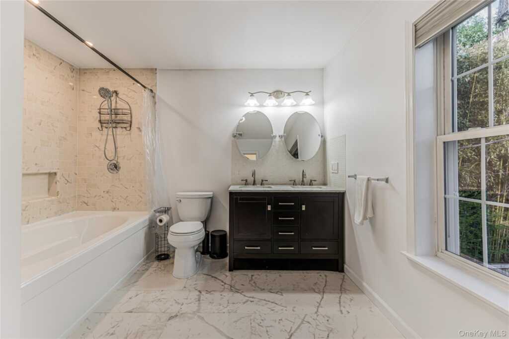 145 Walworth Avenue, White Plains, NY 10606 - Photo 16 of 36