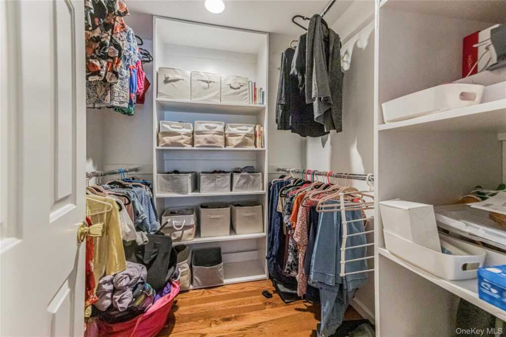 145 Walworth Avenue, White Plains, NY 10606 - Photo 18 of 36