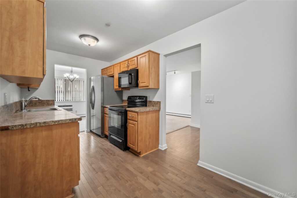 24 Carhart Avenue, Unit #318, White Plains, NY 10605 - Photo 13 of 23