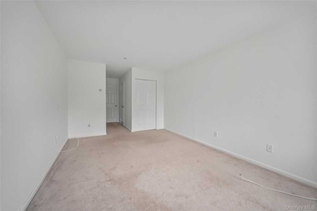 24 Carhart Avenue, Unit #318, White Plains, NY 10605 - Photo 16 of 23
