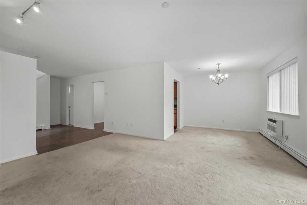 24 Carhart Avenue, Unit #318, White Plains, NY 10605 - Photo 8 of 23
