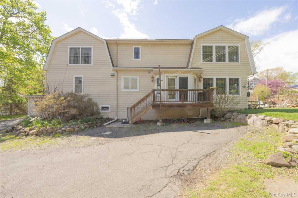 302 Laurel Road, Pearl River, NY 10965 - Photo 28 of 28