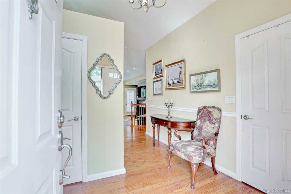52 Jefferson Lane, New City, NY 10956 - Photo 6 of 33