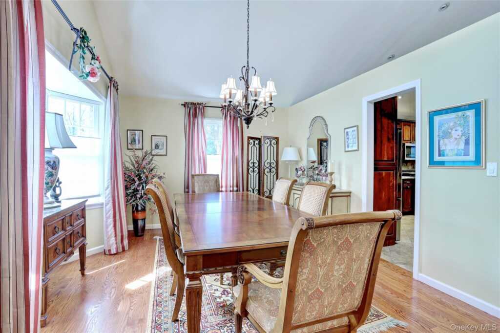 52 Jefferson Lane, New City, NY 10956 - Photo 8 of 33