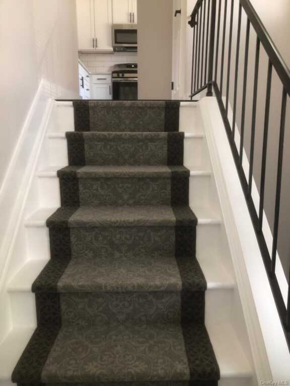 85 N Middletown Road, Unit #A7, Nanuet, NY 10954 - Photo 2 of 12