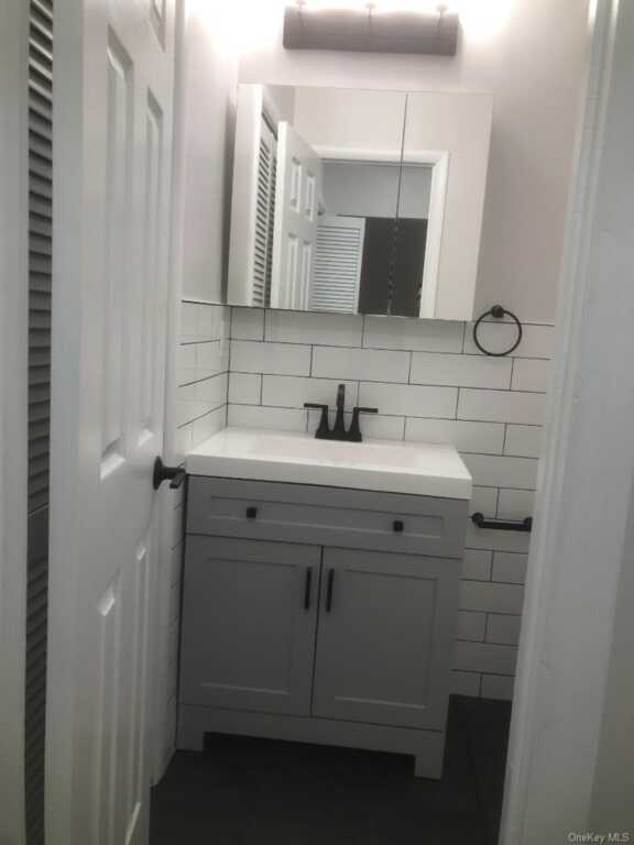 85 N Middletown Road, Unit #A7, Nanuet, NY 10954 - Photo 9 of 12