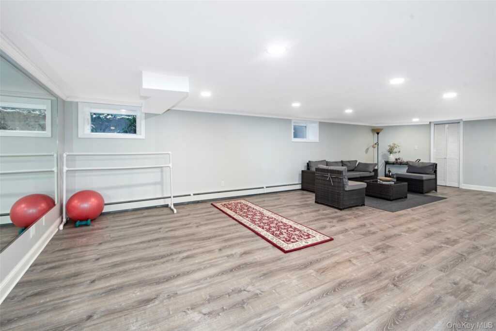 130 Wappanocca Avenue, Rye, NY 10580 - Photo 13 of 16