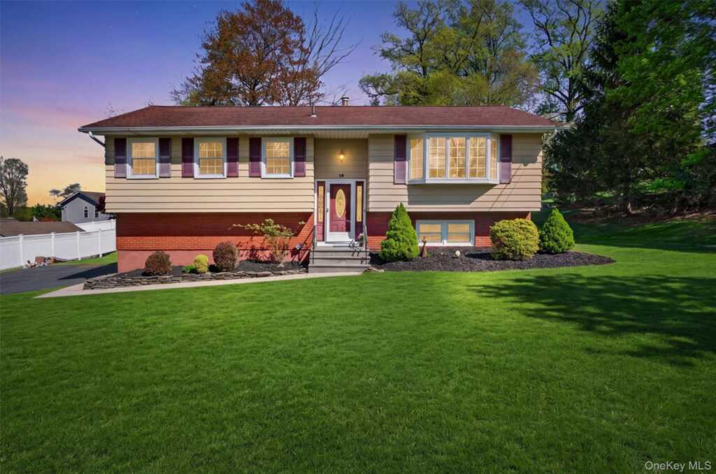 10 Termasen Drive, Stony Point, NY 10980 - Photo 2 of 41