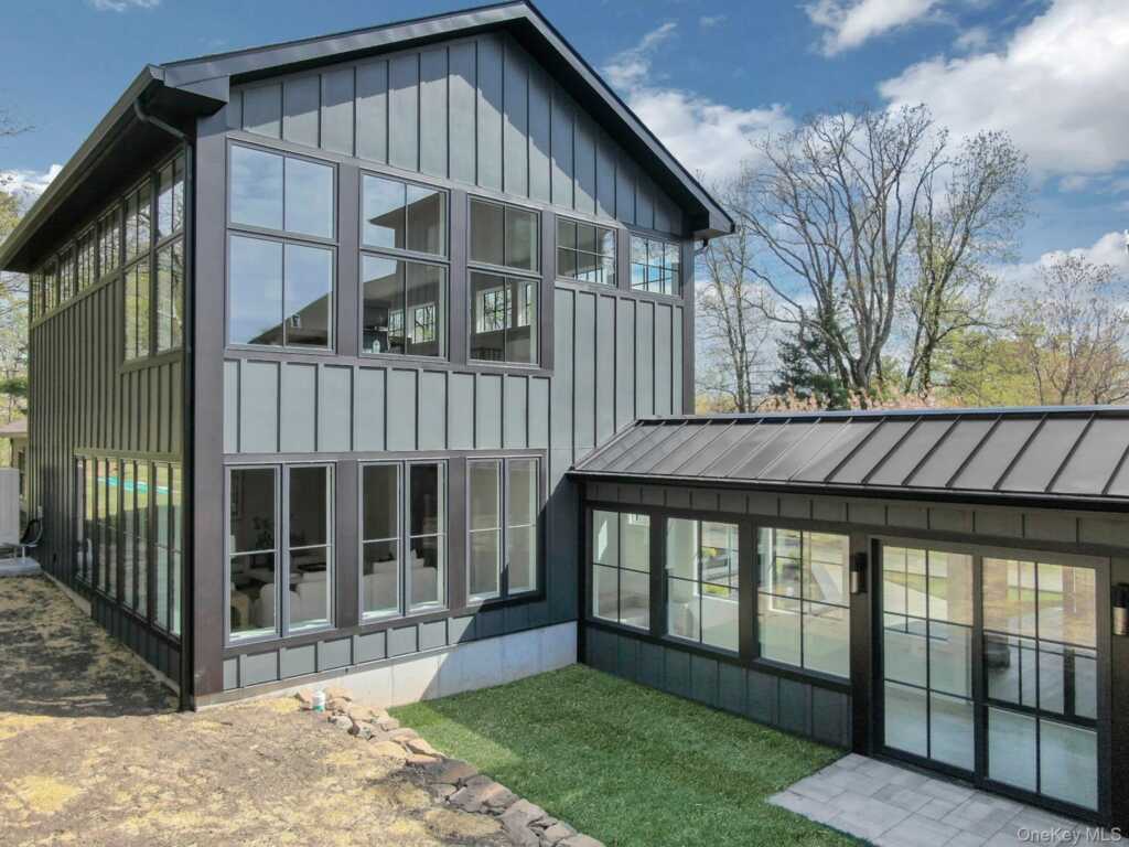 20 Old Stone Road, Valley Cottage, NY 10989 - Photo 4 of 39