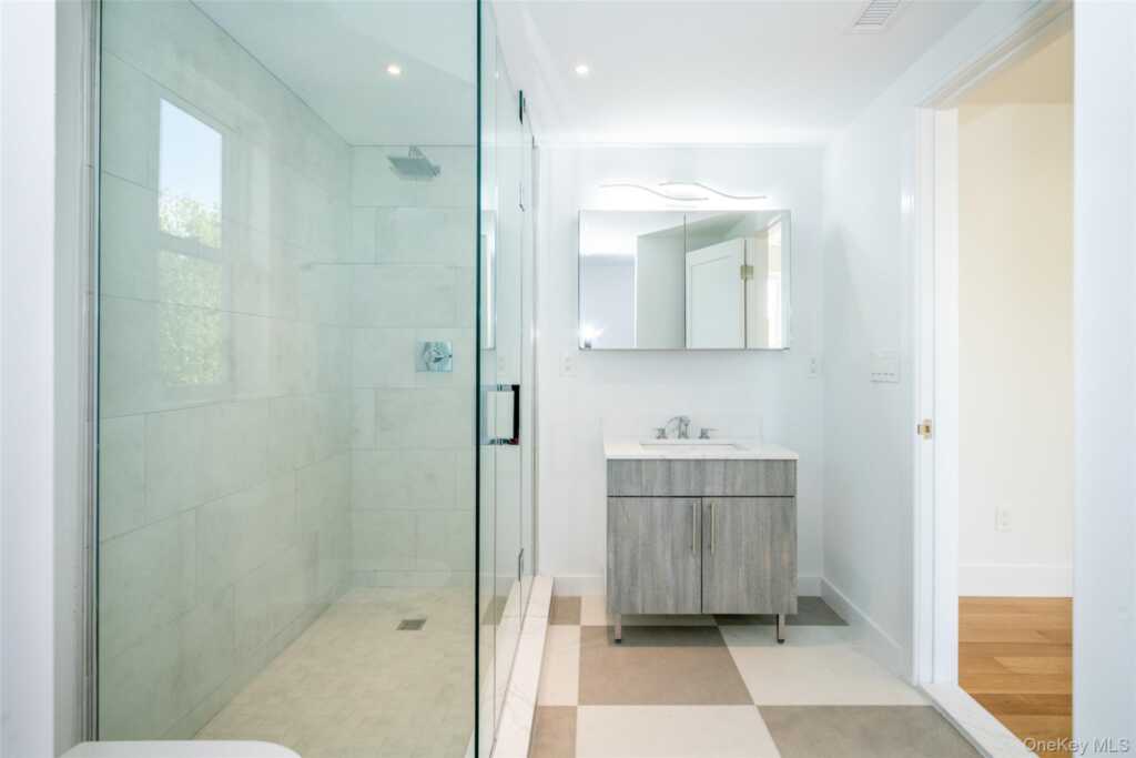 208 Florence Street, Rye, NY 10543 - Photo 26 of 43