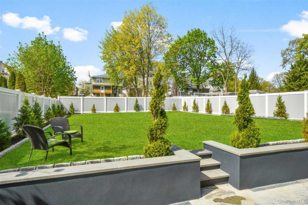 208 Florence Street, Rye, NY 10543 - Photo 40 of 43